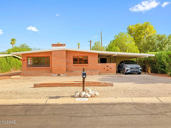 4th image of 4402 E Blacklidge Dr