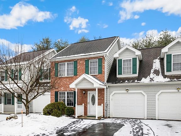 2nd image of 34 Ironwood Ln