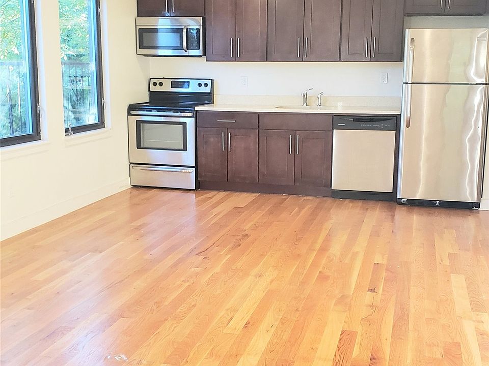 1st image of 1 Herbert Ave APT 3D