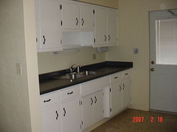 Kitchen W/dishwasher
