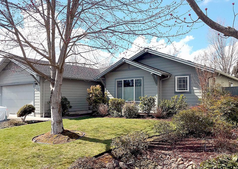 1st image of 143 Country Hill Dr