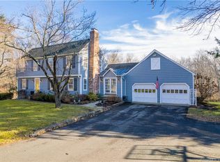 10 Hessian Dr, Ridgefield, CT 06877