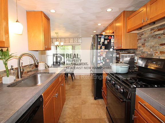 2nd image of 203 Piscassic St