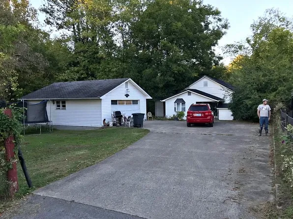 809 Poplar St, Ravenna, KY 40472