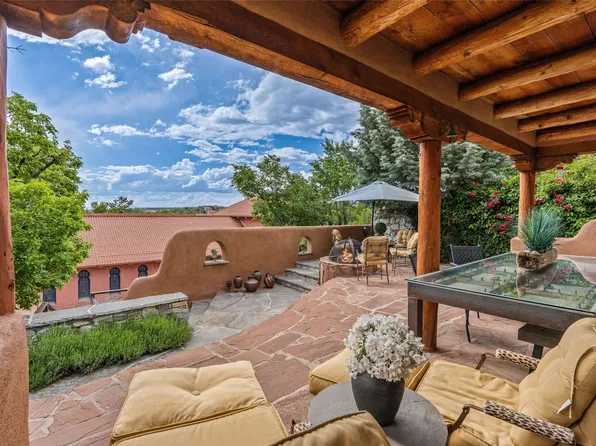 333 Magdalena Rd, Santa Fe, NM 87501
