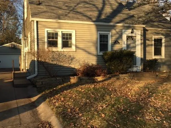 210 Marietta Ave, Iowa City, IA 52246