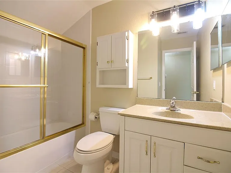 1311 Glenview Ln — Photo 27