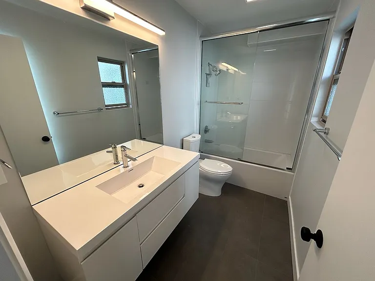 1240 Holly St — Photo 6