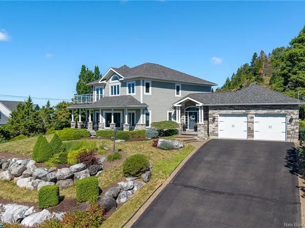 5 Admiralty Dr, Saint John, NB E2K 5R4