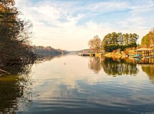7022 Waterfront Pl, Granite Falls, NC 28630