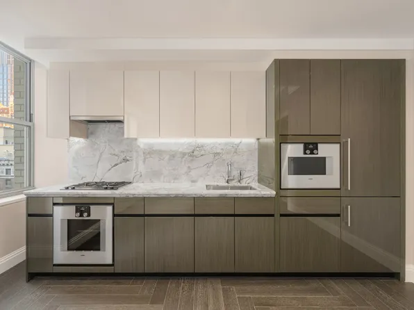 301 Park Avenue image 3 of 19