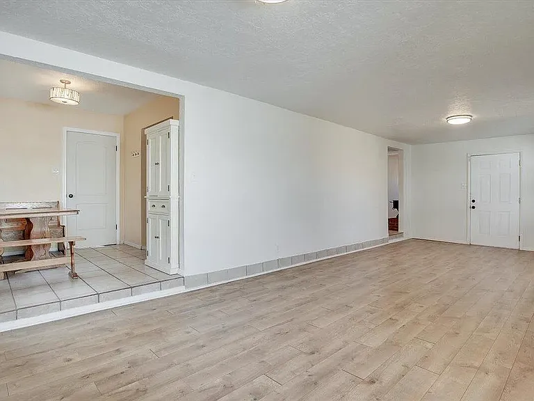 11801 Tracy Ct NE — Photo 9