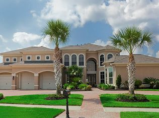 3006 S Island Dr, Seabrook, TX 77586