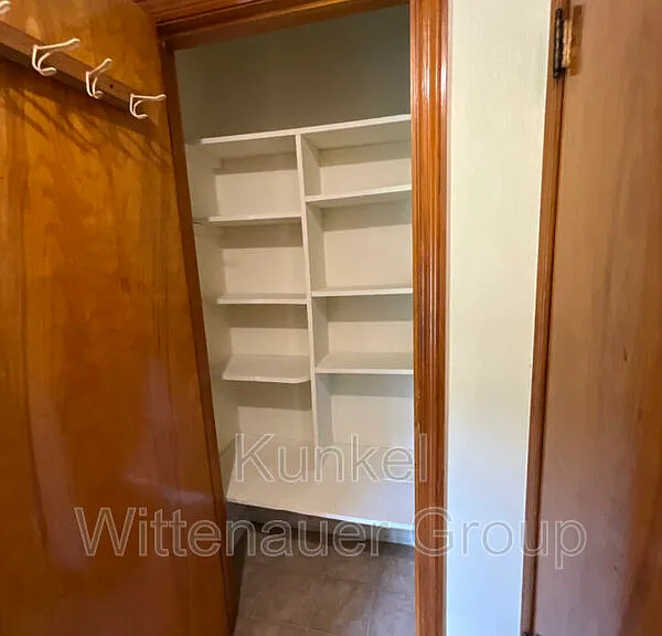 1006 Scott Troy Rd — Photo 16