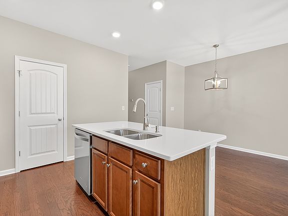 5th image of 4011 Cannonsgate Ln #1