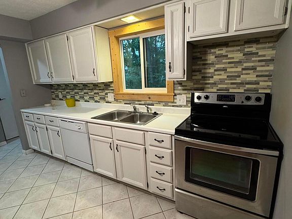 2nd image of 1442 Londondale Pkwy APT 3