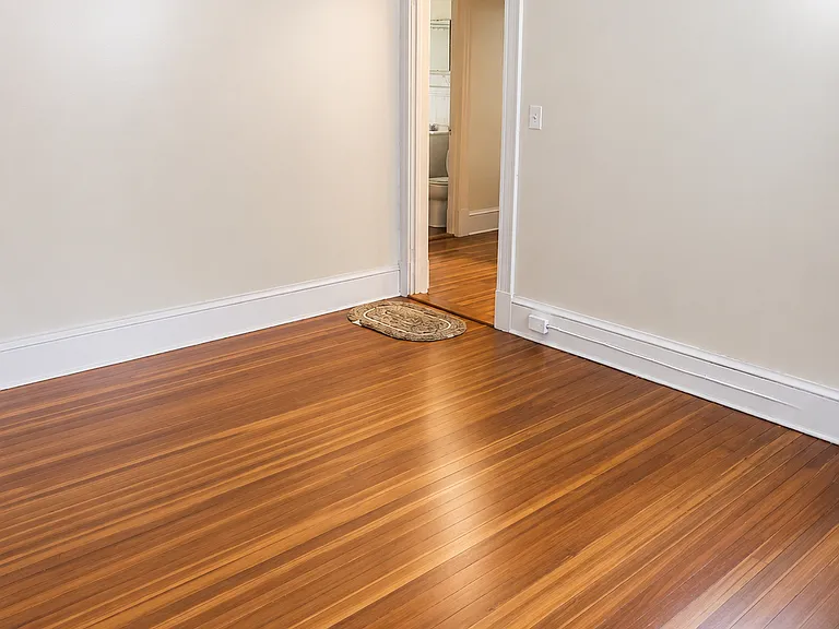 1067 Main St #4 — Photo 12