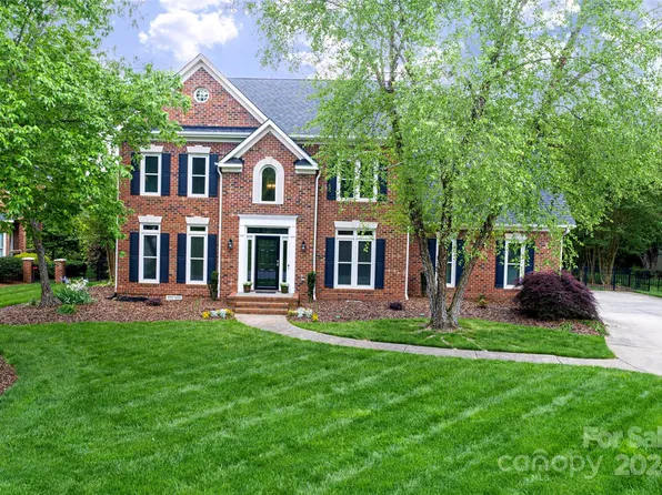 5909 Moray Ct NW, Concord, NC 28027