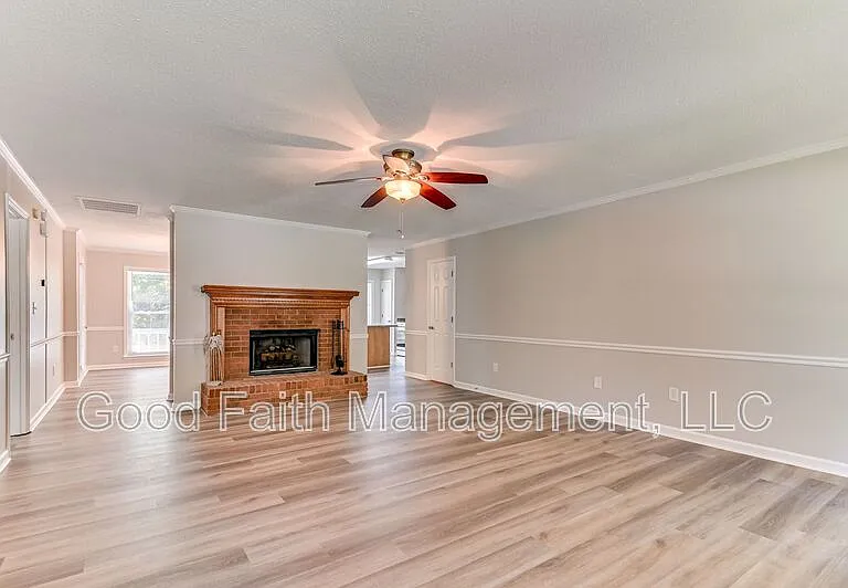 612 Fieldstone Way — Photo 5