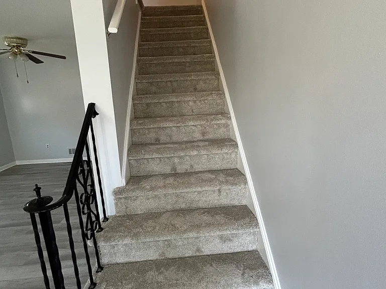 15 E Avon Rd — Photo 8