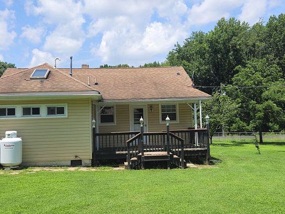 4th image of 105 Lorenzo Dr