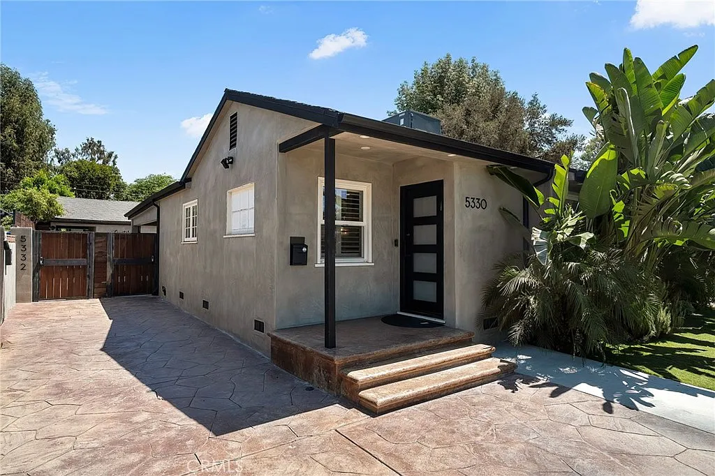 3 bed, 1830 sqft, $6,750 — Photo 4