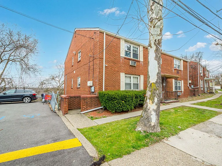 11515-11523 Frankstown Road — Photo 16