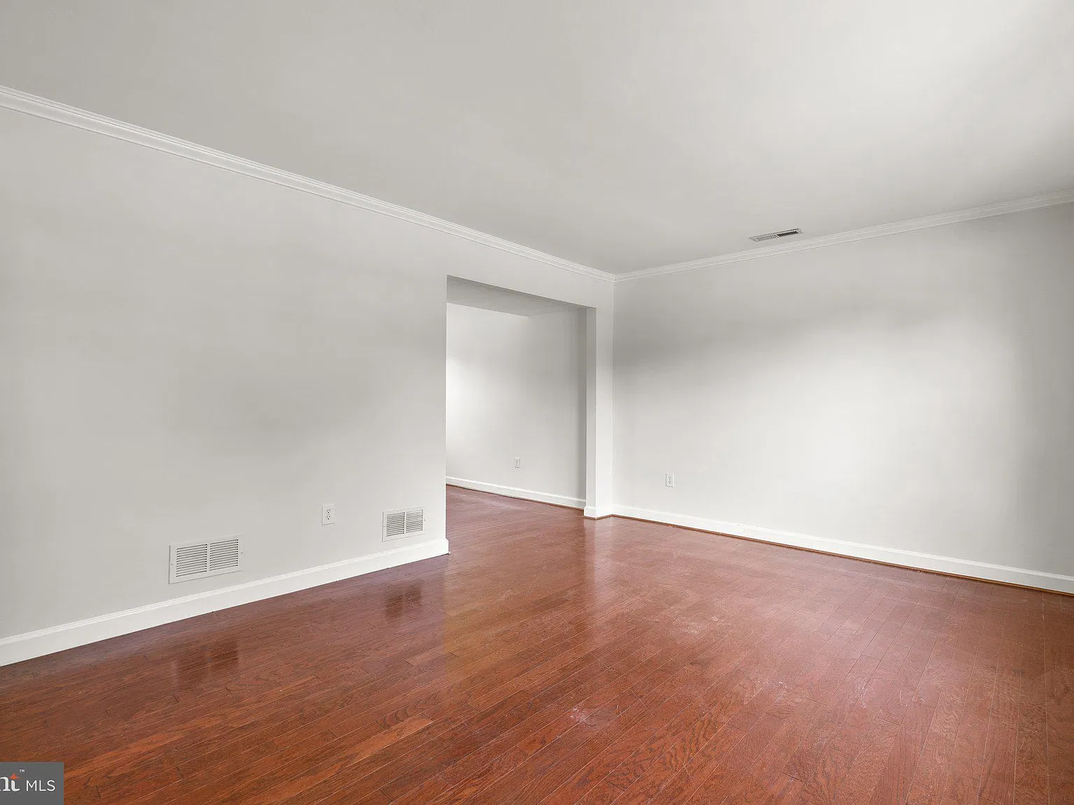 3 bed, 2.5 bath, 1733 sqft, $2,900 — Photo 3