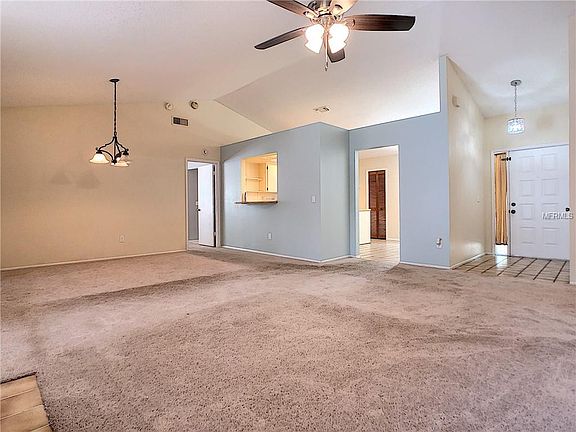 5th image of 1014 Ward Cir