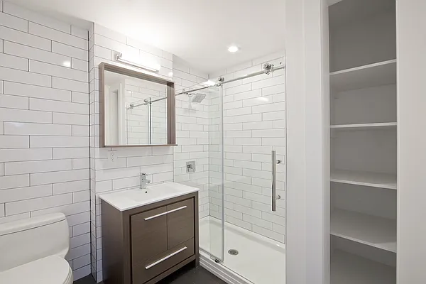 Rented by Bold New York | media 23