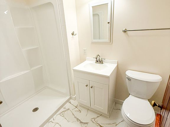 5th image of 20 North St #5