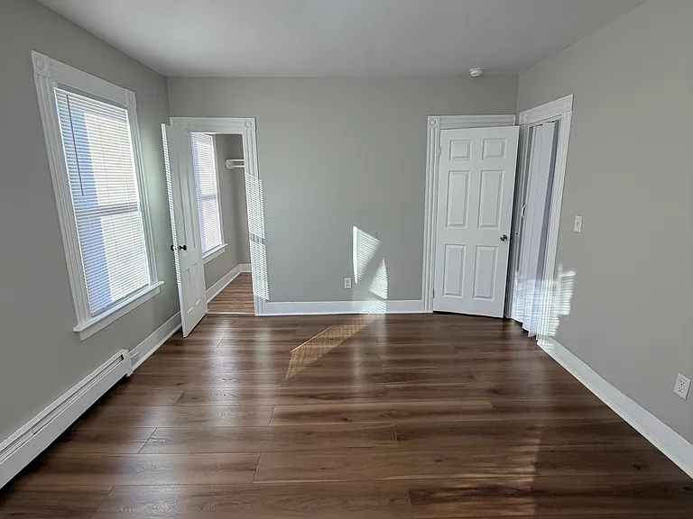 253 W Ivy St — Photo 11