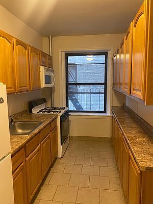 1st image of 4207 34th Ave #1
