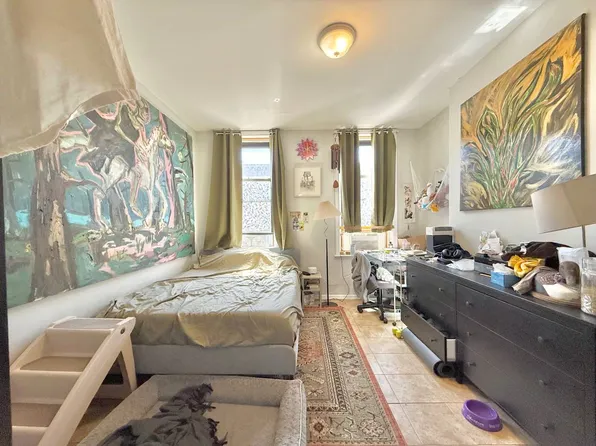 64-15 Myrtle Avenue image 8 of 9