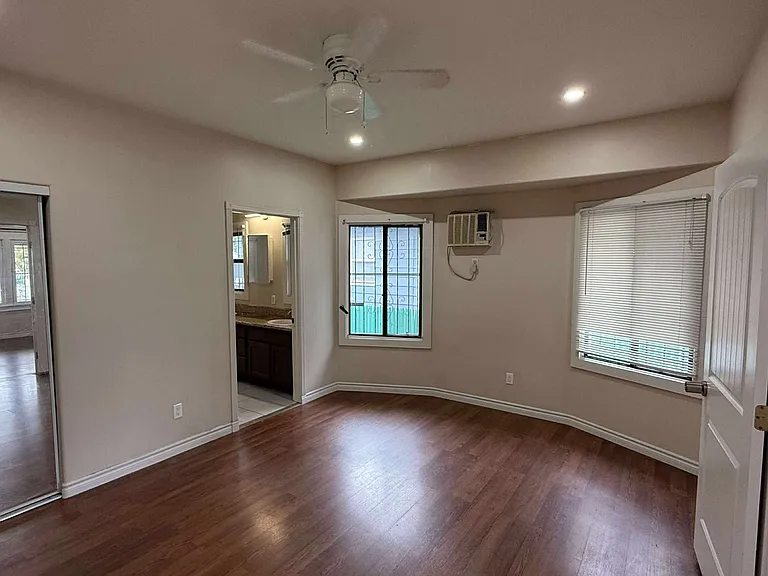 1234 W 37th Dr — Photo 11