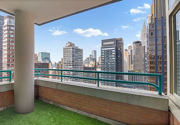 5th image of 145 E 48th St APT 35C