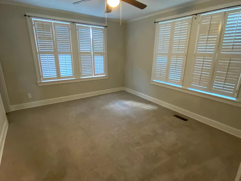 2601 Marion St — Photo 9
