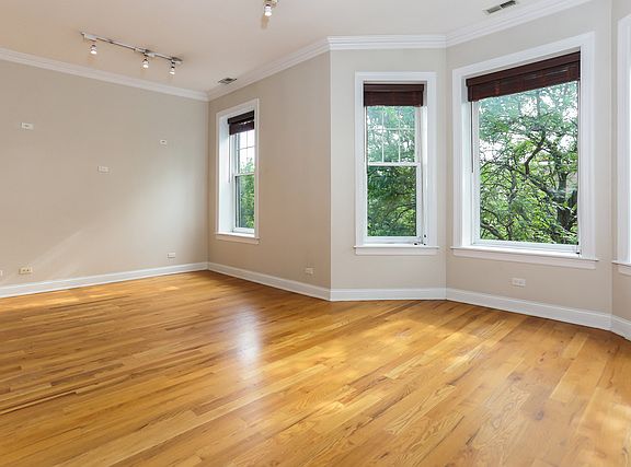 3rd image of 3734 N Clifton Ave APT 3