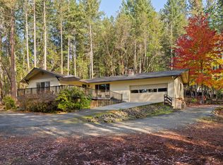 201 Sunrise Dr, Grants Pass, OR 97526