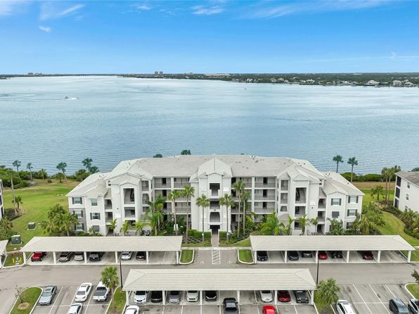 910 Tidewater Shores Loop #304