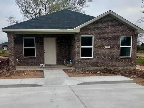 609 E Wolf St, Madill, OK 73446