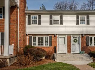 43 Brandywine Ln #43, Suffield, CT 06078