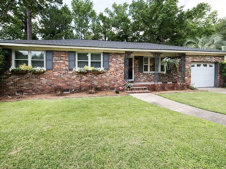 1268 Marvin Ave — Photo 3