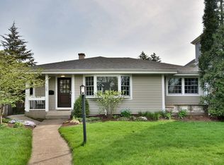 135 N Myrtle Ave, Elmhurst, IL