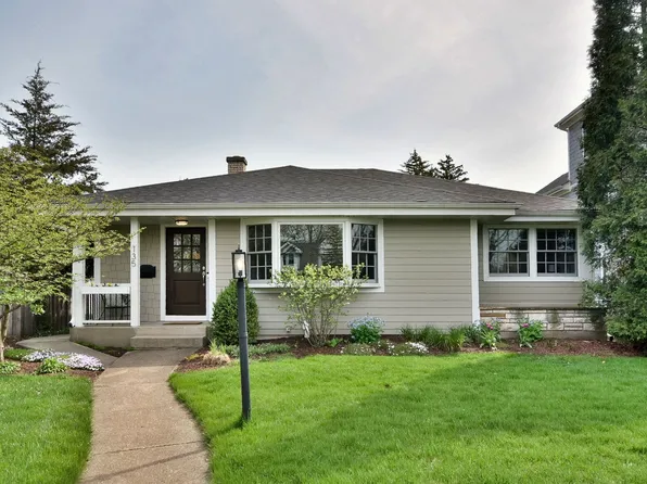 135 N Myrtle Ave, Elmhurst, IL 60126