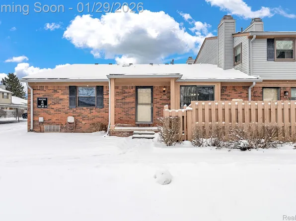 1891 Vine Way Dr APT 27, Canton, MI 48188