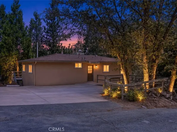 27508 School Dr, Lake Arrowhead, CA 92352