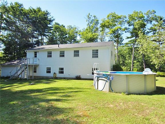 Nice Big Private Back Yard with Pool!