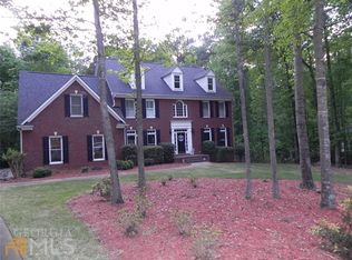 285 Woodcreek Ln, Fayetteville, GA