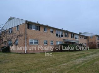 2503 W Thirteen Mile Rd #11, Royal Oak, MI 48073